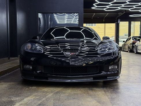 Used 2007 Chevrolet Corvette Z06 w/ Preferred Equipment Group image 2