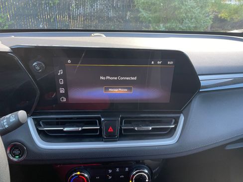 Used 2025 Chevrolet TrailBlazer LT image 21