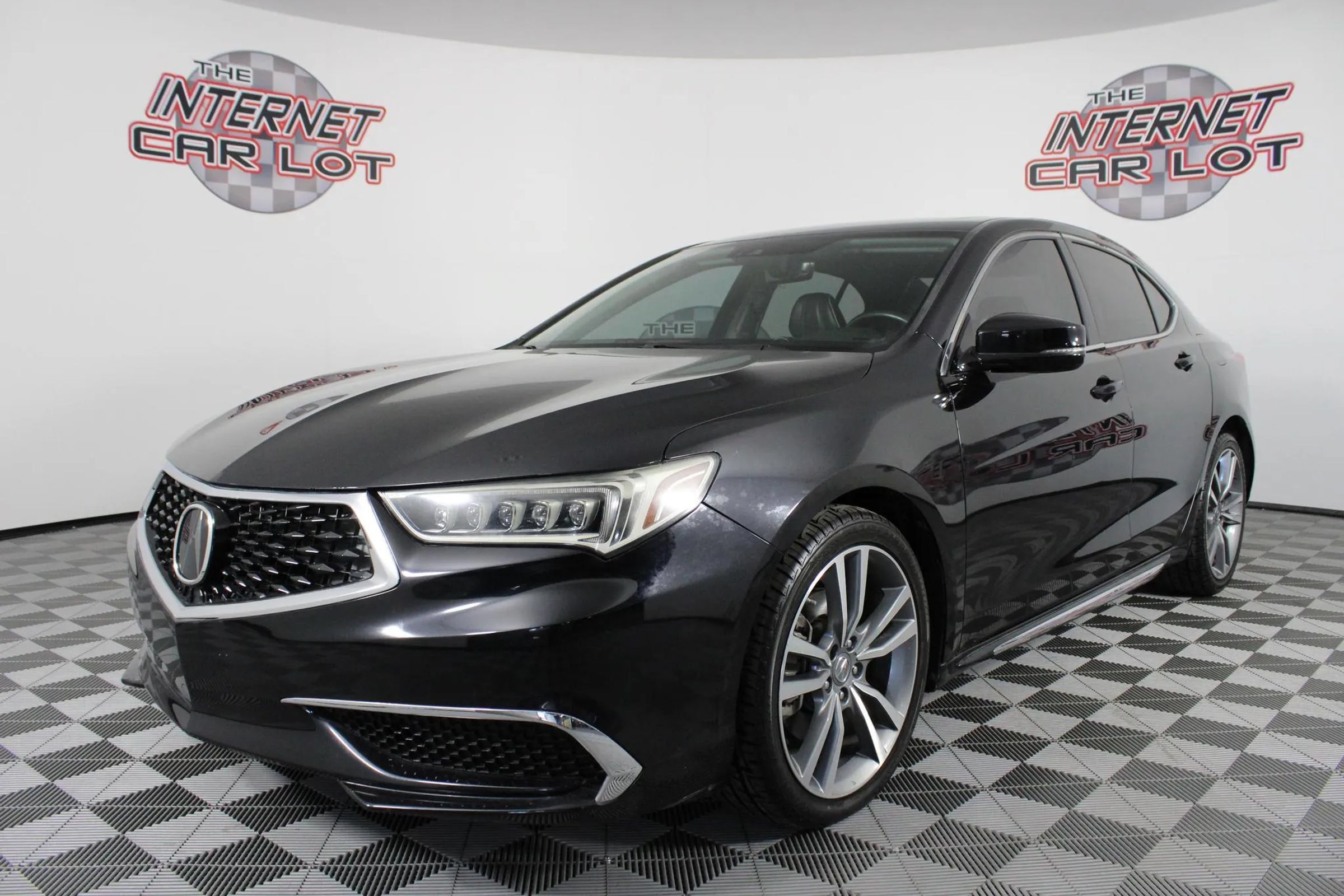 Used 2020 Acura TLX w/ Technology Package FWD image 3
