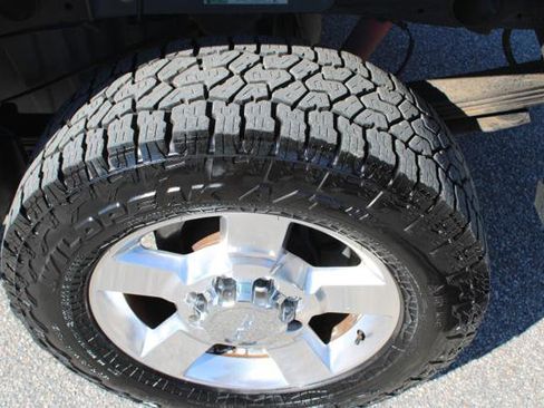 Used 2016 GMC Sierra 2500 SLT w/ Duramax Plus Package image 13