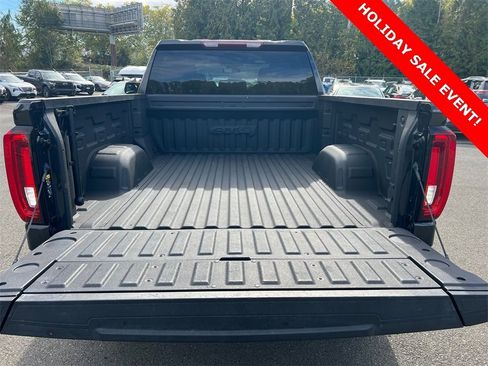 Used 2023 GMC Sierra 1500 AT4 image 11