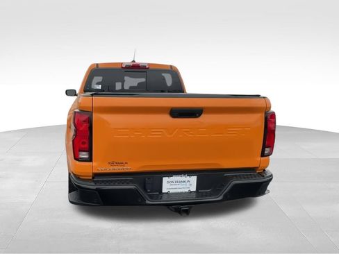 Used 2025 Chevrolet Colorado Z71 w/ Z71 Convenience Package 2 AWD/4WD image 7