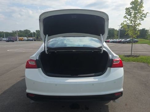 Used 2025 Chevrolet Malibu LT FWD image 10