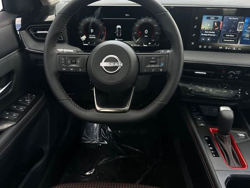 New 2026 Nissan Kicks SR image 16