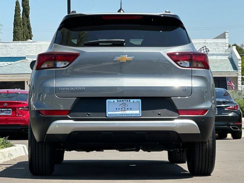 New 2026 Chevrolet TrailBlazer LT w/ Driver Confidence Package FWD image 5