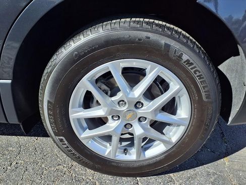 Used 2023 Chevrolet Equinox LT image 19