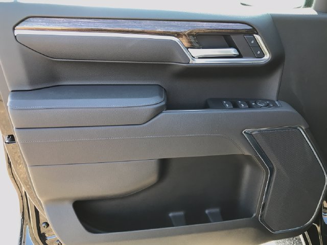Certified 2025 GMC Sierra 1500 Elevation AWD/4WD image 17