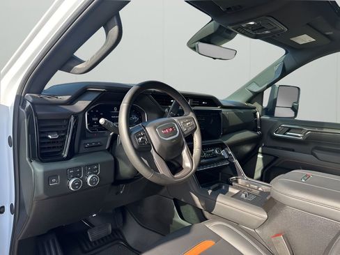 Used 2024 GMC Sierra 2500 AT4 w/ AT4 Premium Plus Package image 26