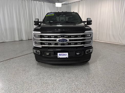 Used 2024 Ford F250 Platinum AWD/4WD image 8