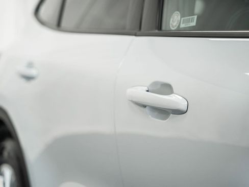 Certified 2025 Ford Escape Active AWD/4WD image 19