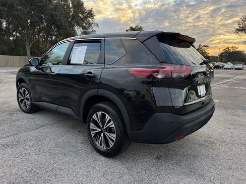 Used 2023 Nissan Rogue SV image 6