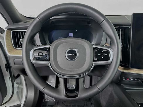 Used 2026 Volvo XC60 B5 Plus w/ Climate Package PRO AWD/4WD image 11