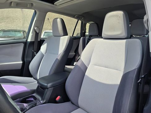 Used 2015 Toyota RAV4 XLE FWD image 18