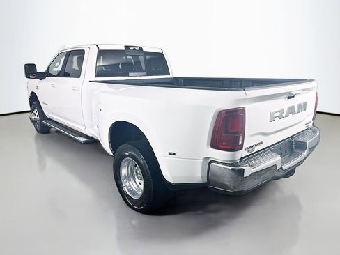 New 2025 RAM 3500 Laramie AWD/4WD image 5