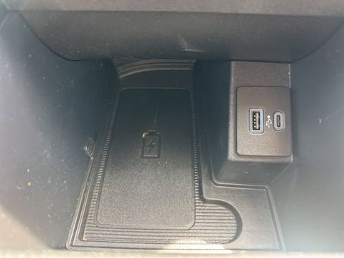 Used 2021 Ford Edge SEL w/ Convenience Package AWD/4WD image 17