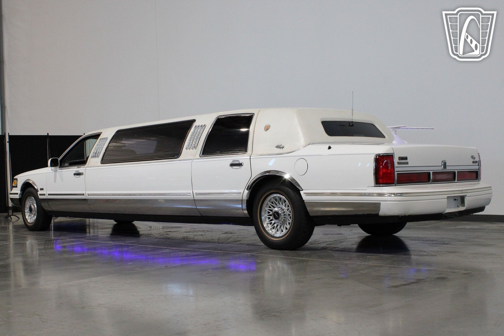 Used 1996 Lincoln Town Car Executive RWD image 33