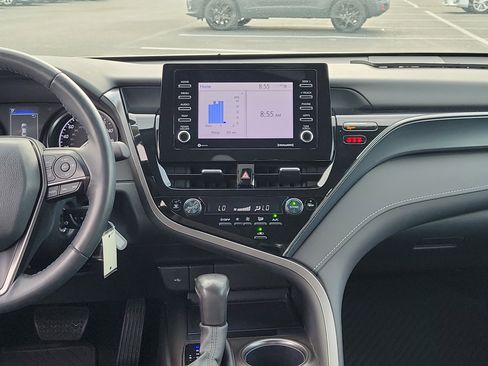 Certified 2024 Toyota Camry SE FWD image 18