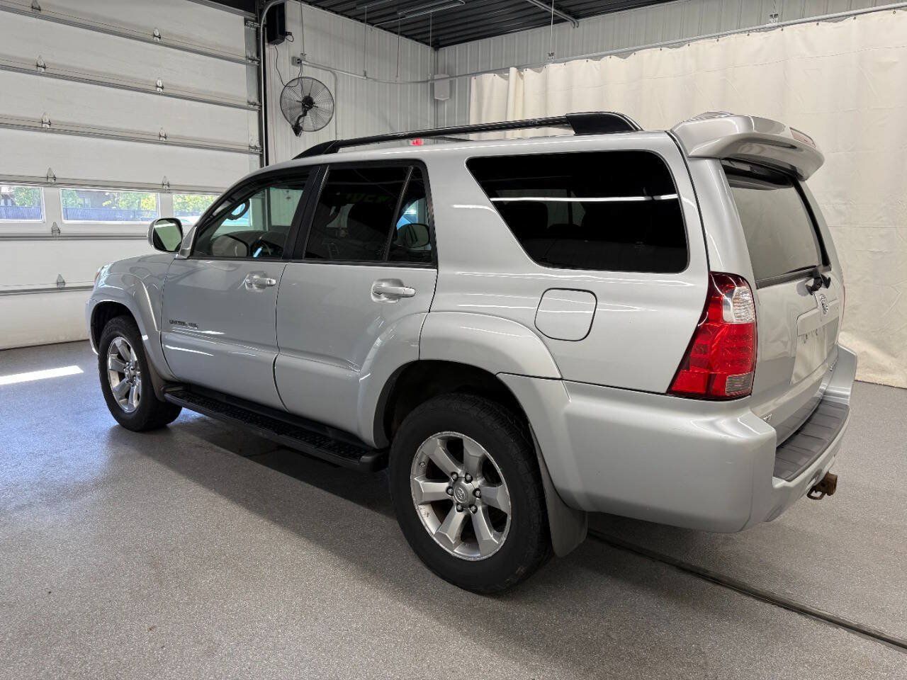 Used 2008 Toyota 4Runner Limited w/ Limited Extra Value Pkg 1 AWD/4WD image 6