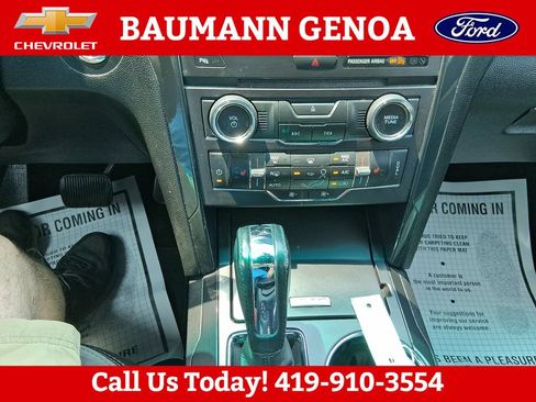 Used 2017 Ford Explorer XLT w/ Equipment Group 202A AWD/4WD image 20