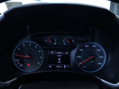 Used 2018 Chevrolet Equinox LT FWD image 31