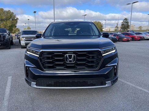 New 2025 Honda Pilot EX-L image 8