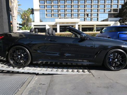 Used 2022 BMW M850i xDrive Convertible image 6