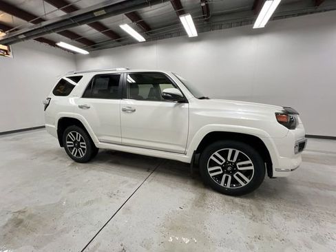 Used 2020 Toyota 4Runner Limited image 9