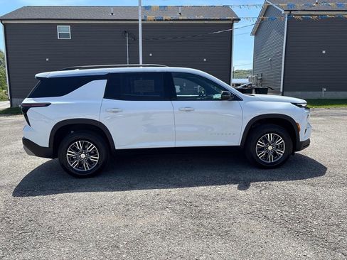 New 2026 Chevrolet Traverse LT FWD image 6