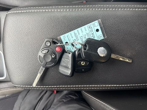 Used 2017 Ford Escape SE w/ Equipment Group 201A image 40