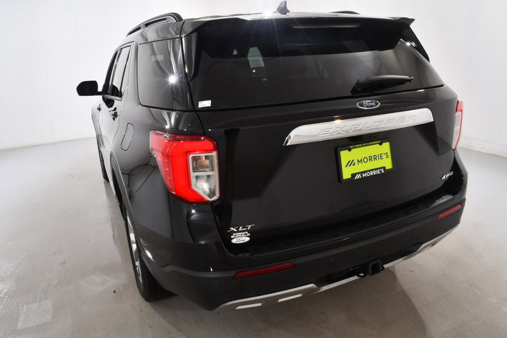 Used 2024 Ford Explorer XLT w/ Equipment Group 202A AWD/4WD image 14
