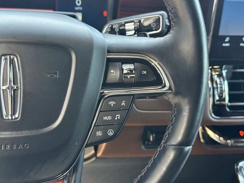 Used 2024 Lincoln Navigator L Reserve image 32