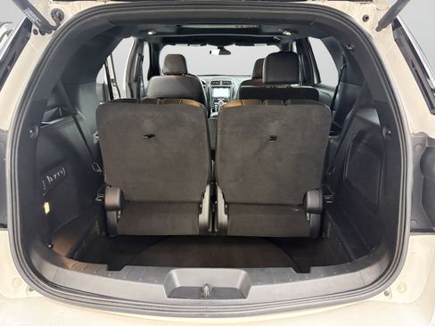 Used 2017 Ford Explorer Limited w/ Equipment Group 301A FWD image 8