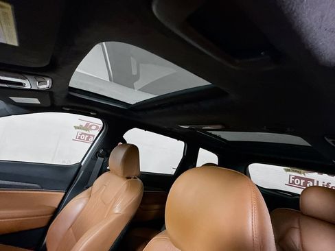 Used 2023 Kia Telluride SX Prestige X-Pro AWD/4WD image 11