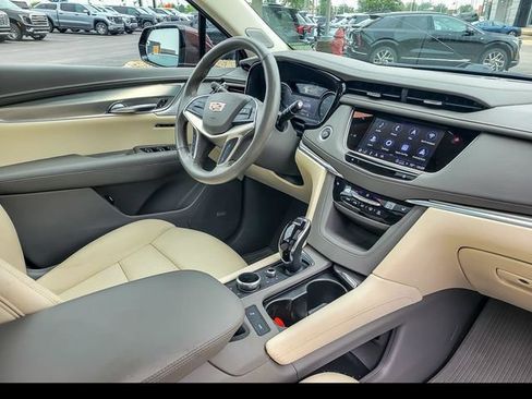 Certified 2023 Cadillac XT5 Premium Luxury AWD/4WD image 27