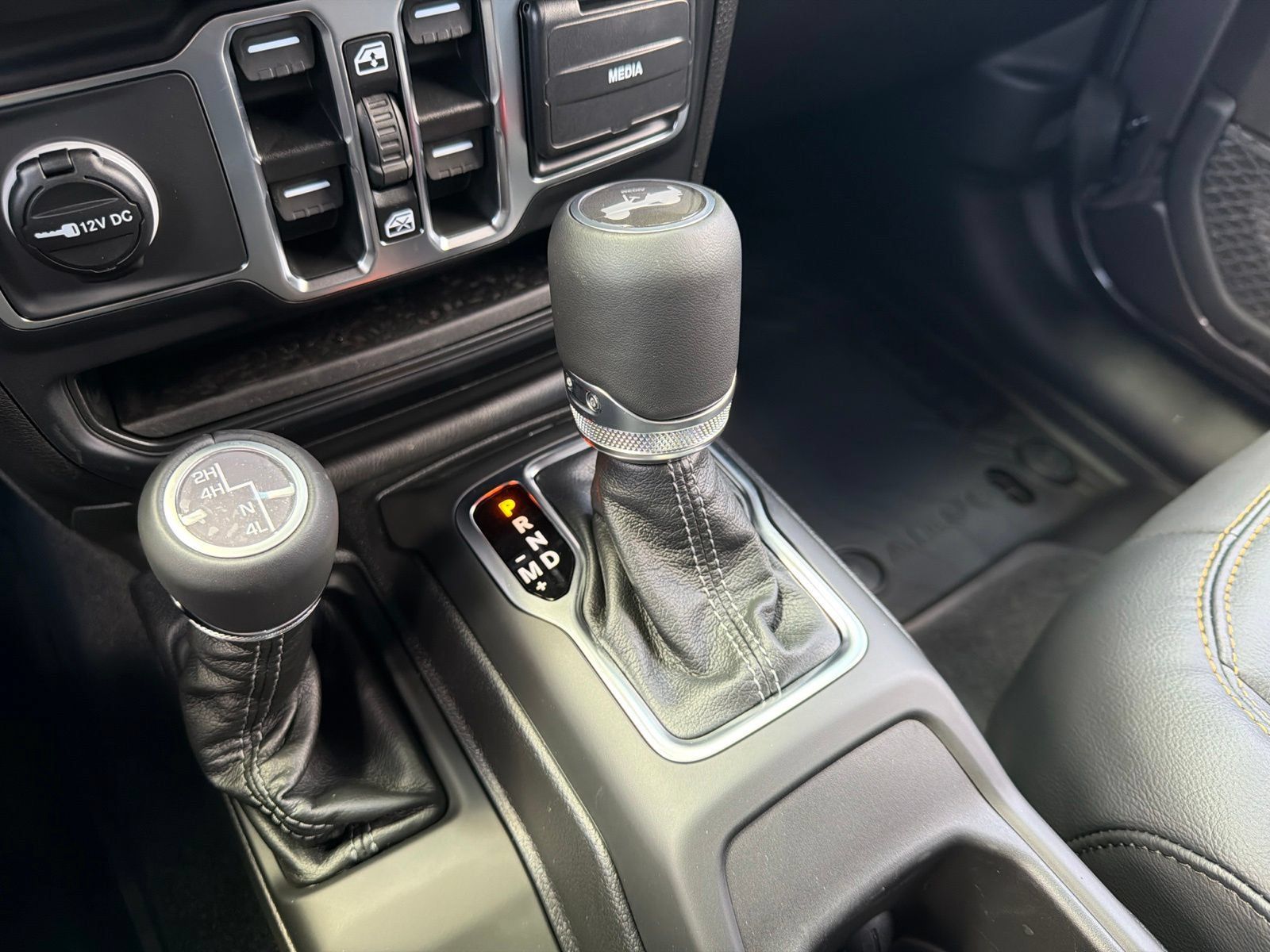 New 2026 Jeep Wrangler Unlimited Sahara AWD/4WD image 24