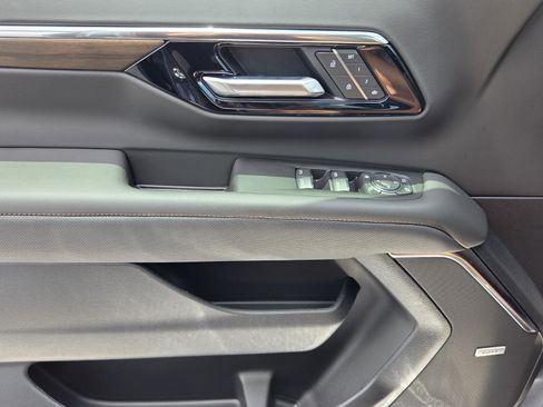 New 2026 Chevrolet Tahoe High Country AWD/4WD image 14