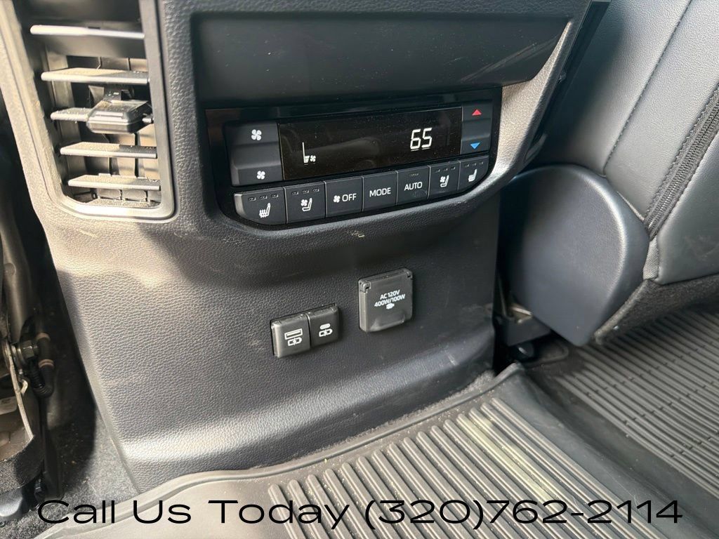 Used 2026 Toyota Sequoia Platinum AWD/4WD image 36