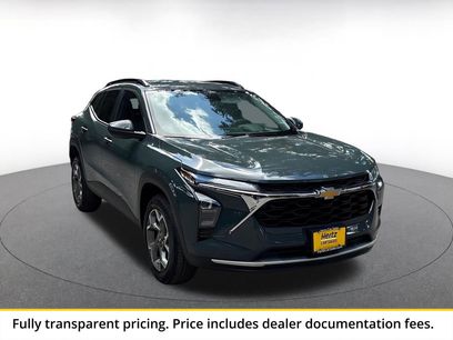 Used 2025 Chevrolet Trax LT