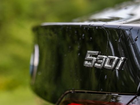 New 2026 BMW 530i xDrive w/ Premium Package image 6