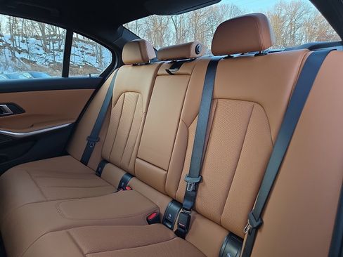 New 2026 BMW 330i xDrive xDrive w/ M Sport Package image 5