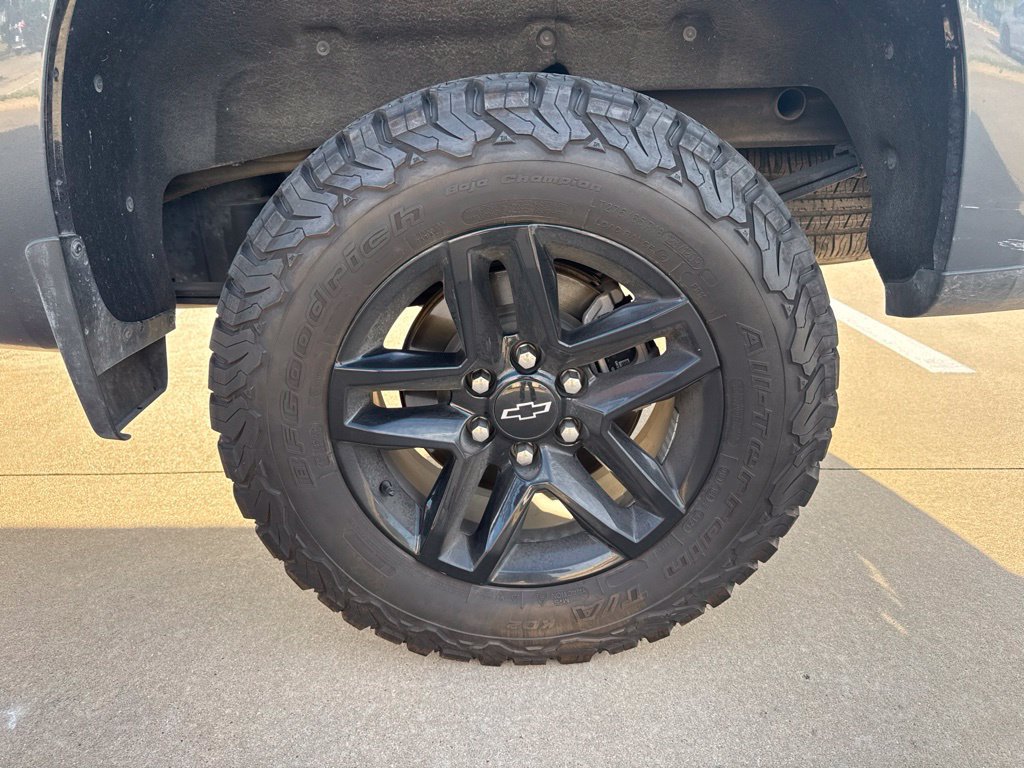 Used 2021 Chevrolet Silverado 1500 Custom Trail Boss w/ LPO, Dark Essentials Package AWD/4WD image 20