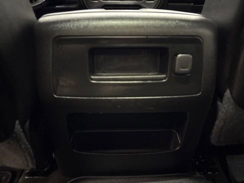 Used 2014 Chevrolet Silverado 1500 LTZ AWD/4WD image 17