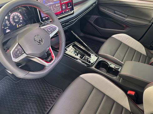 New 2026 Volkswagen GTI SE image 9