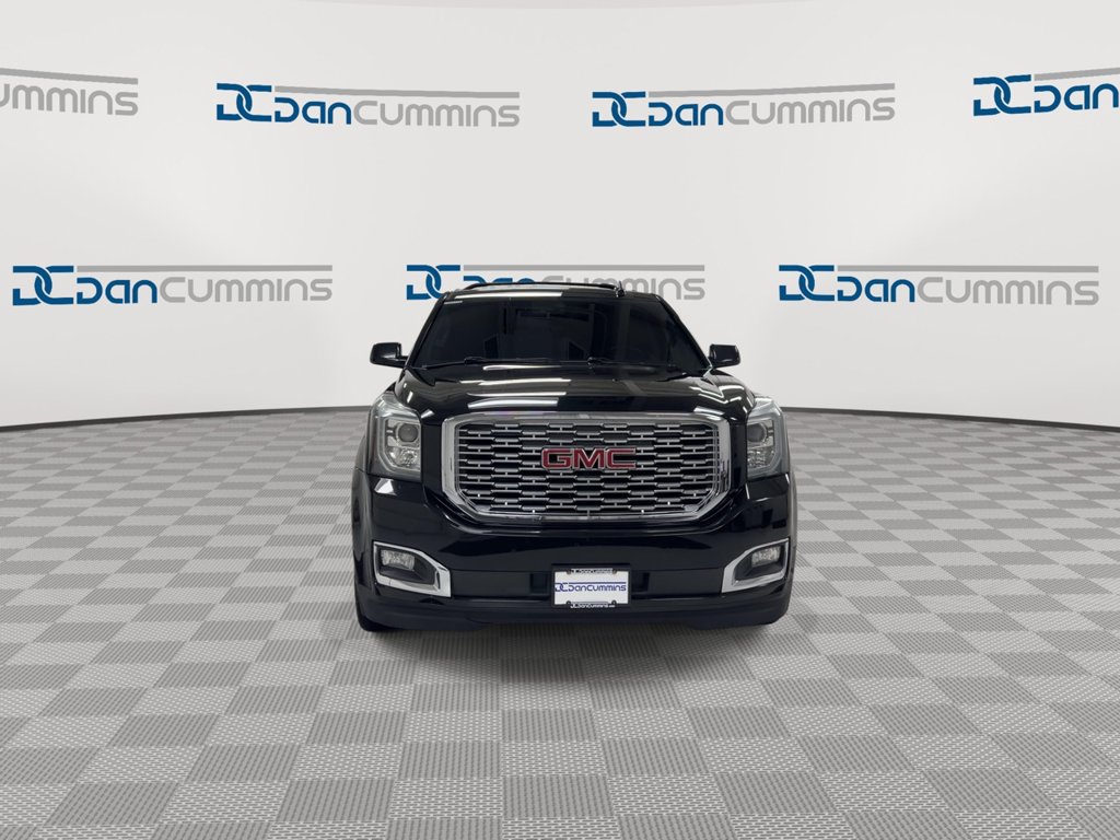 Used 2019 GMC Yukon XL Denali w/ Denali Ultimate Package AWD/4WD image 3