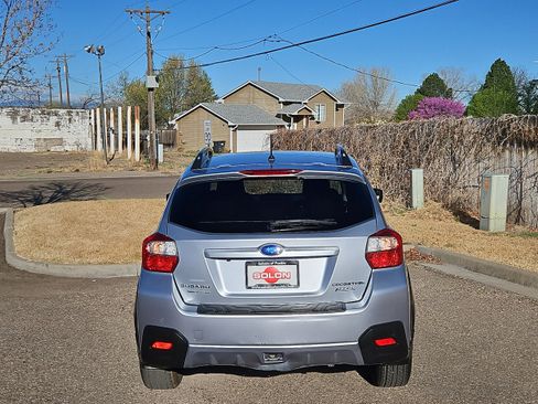 Used 2017 Subaru Crosstrek 2.0i Premium image 14