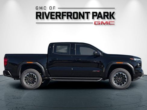 New 2026 GMC Canyon AT4 w/ LPO, Off Road Lift Package AWD/4WD image 2