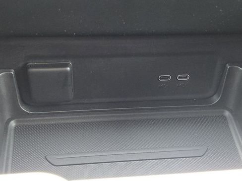 Used 2024 GMC Sierra EV Denali image 7