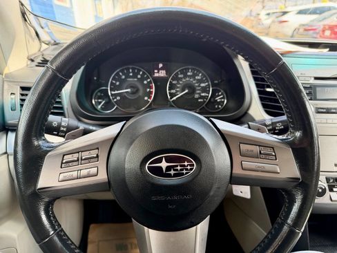 Used 2011 Subaru Outback 2.5i Premium AWD/4WD image 54