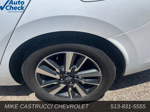 Used 2024 Nissan Versa SV FWD image 6