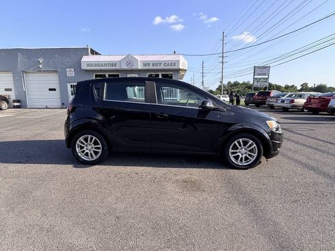 Used 2016 Chevrolet Sonic LT w/ Fun and Sun Package FWD image 37